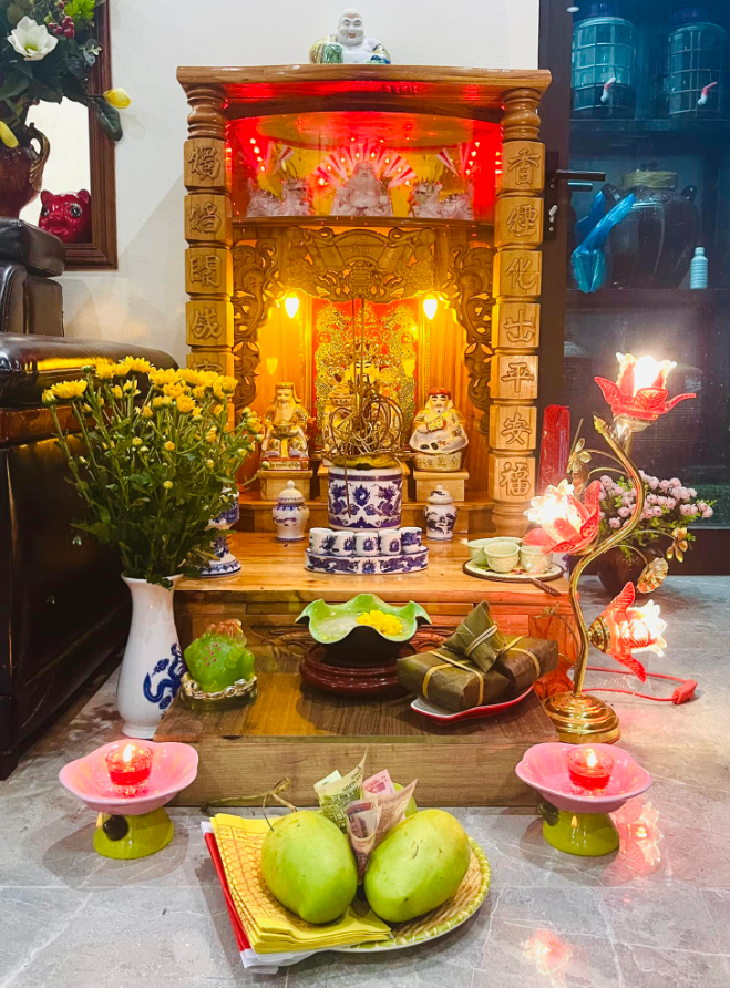 Đồ thờ đi kèm Bàn Thờ Thần Tài Hiện Đại Gấm Vàng